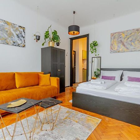 Central Studio @ Jaszai Mari Square Budapest Extérieur photo