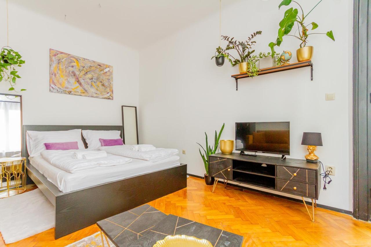 Central Studio @ Jaszai Mari Square Budapest Extérieur photo